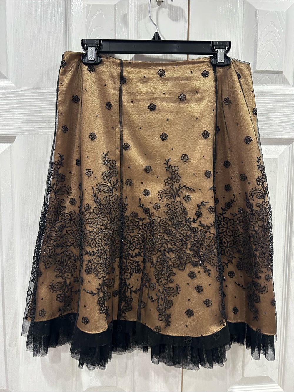 Beautiful Adrianna Papell gold skirt with black lace overlay. - Picture 1 of 3